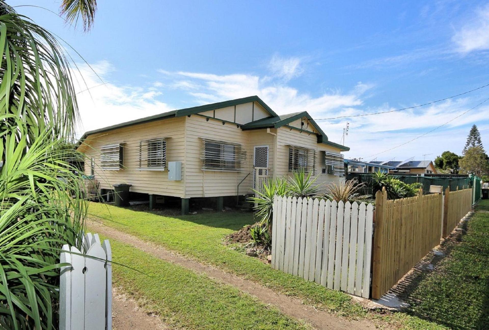 13 Zunker Street Burnett Heads Villa Bargara Exterior photo